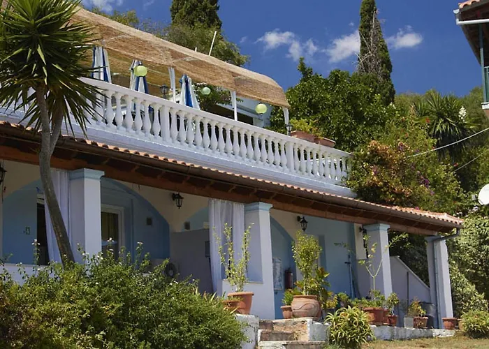 Appartamento In With Sea Views & Pool