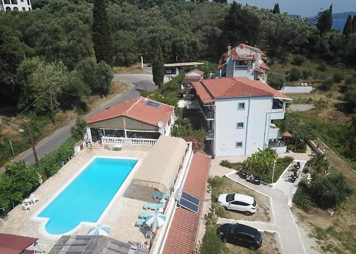 In With Sea Views & Pool Appartamento *