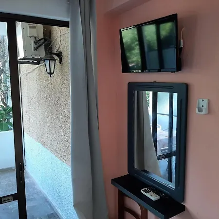 Apartment In With Sea Views & Pool