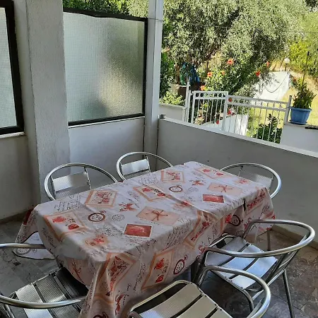 Apartament In With Sea Views & Pool *